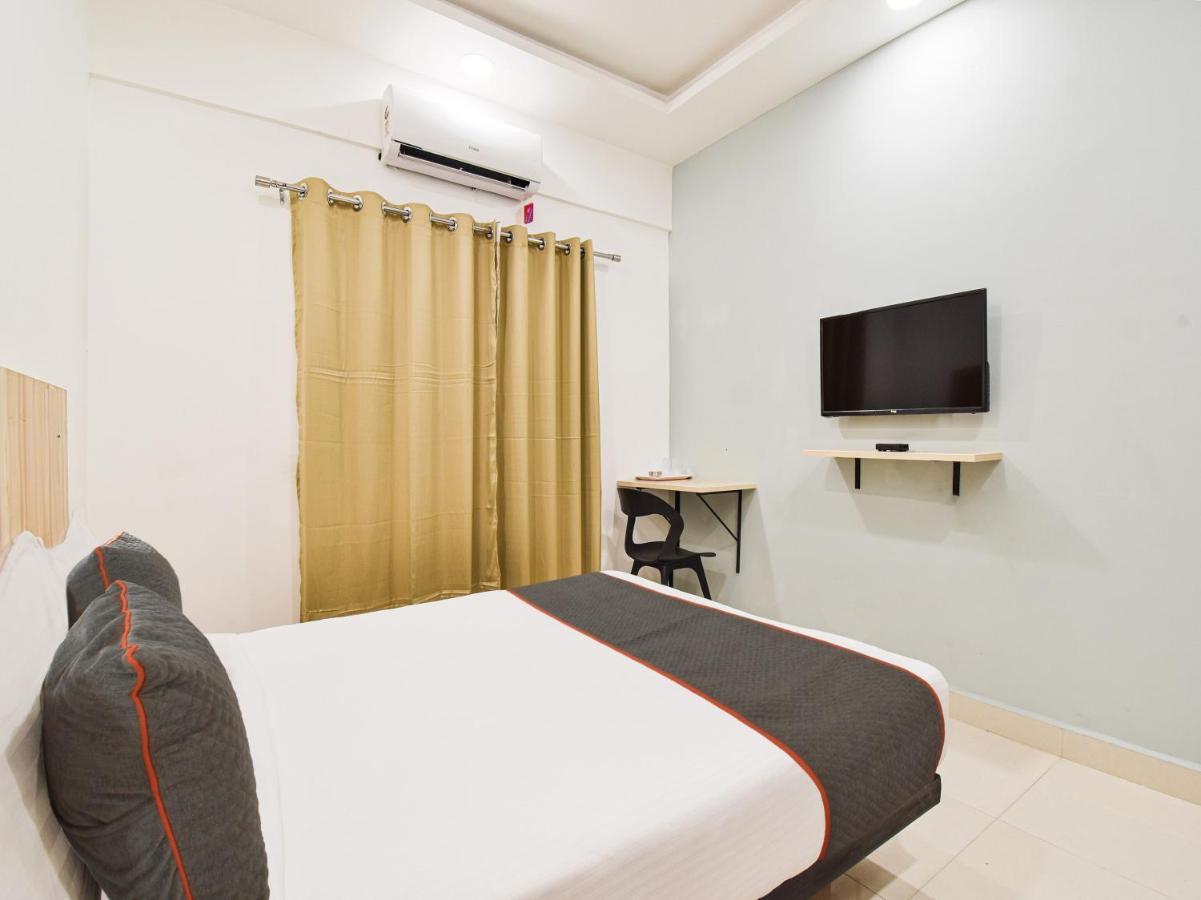 Oyo Townhouse 498 Hotel Western Nagpur Bagian luar foto