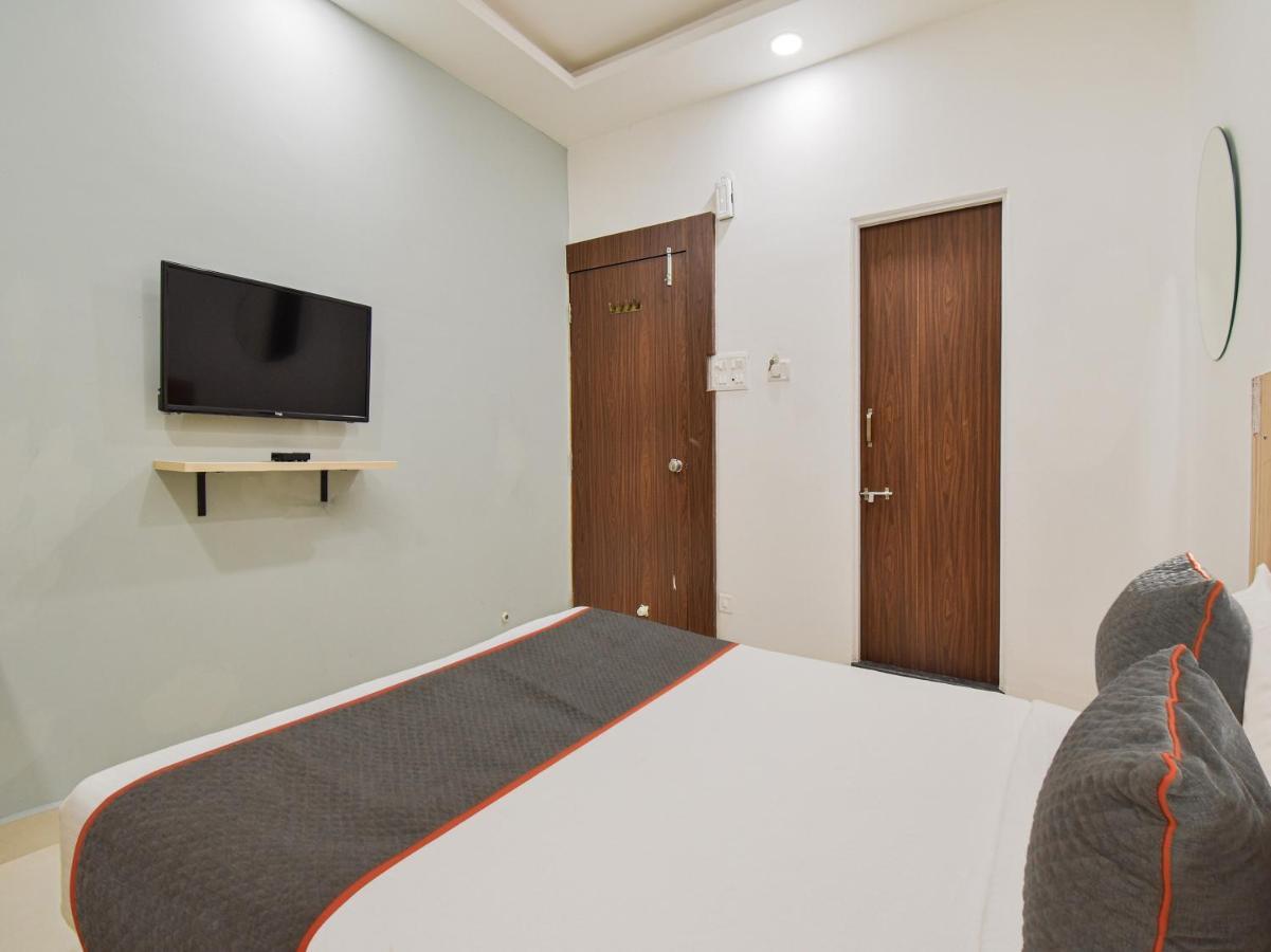 Oyo Townhouse 498 Hotel Western Nagpur Bagian luar foto