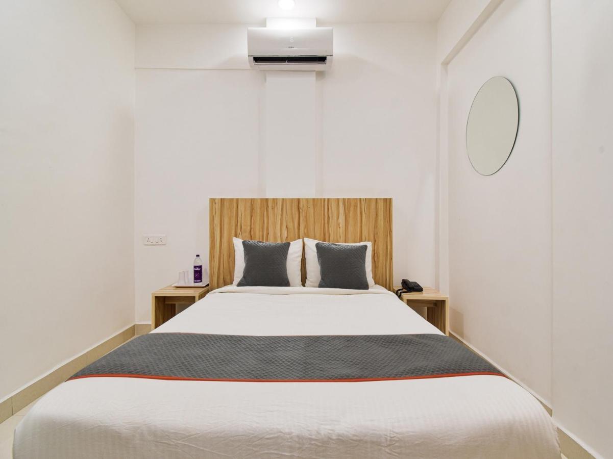 Oyo Townhouse 498 Hotel Western Nagpur Bagian luar foto