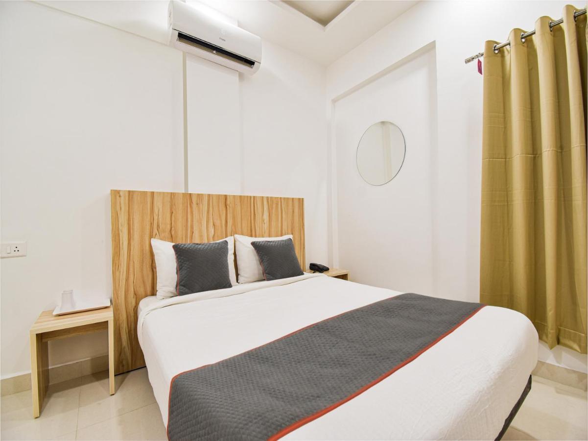 Oyo Townhouse 498 Hotel Western Nagpur Bagian luar foto