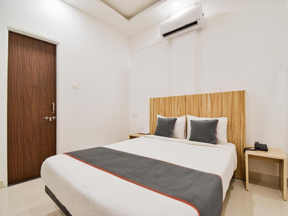 Oyo Townhouse 498 Hotel Western Nagpur Bagian luar foto