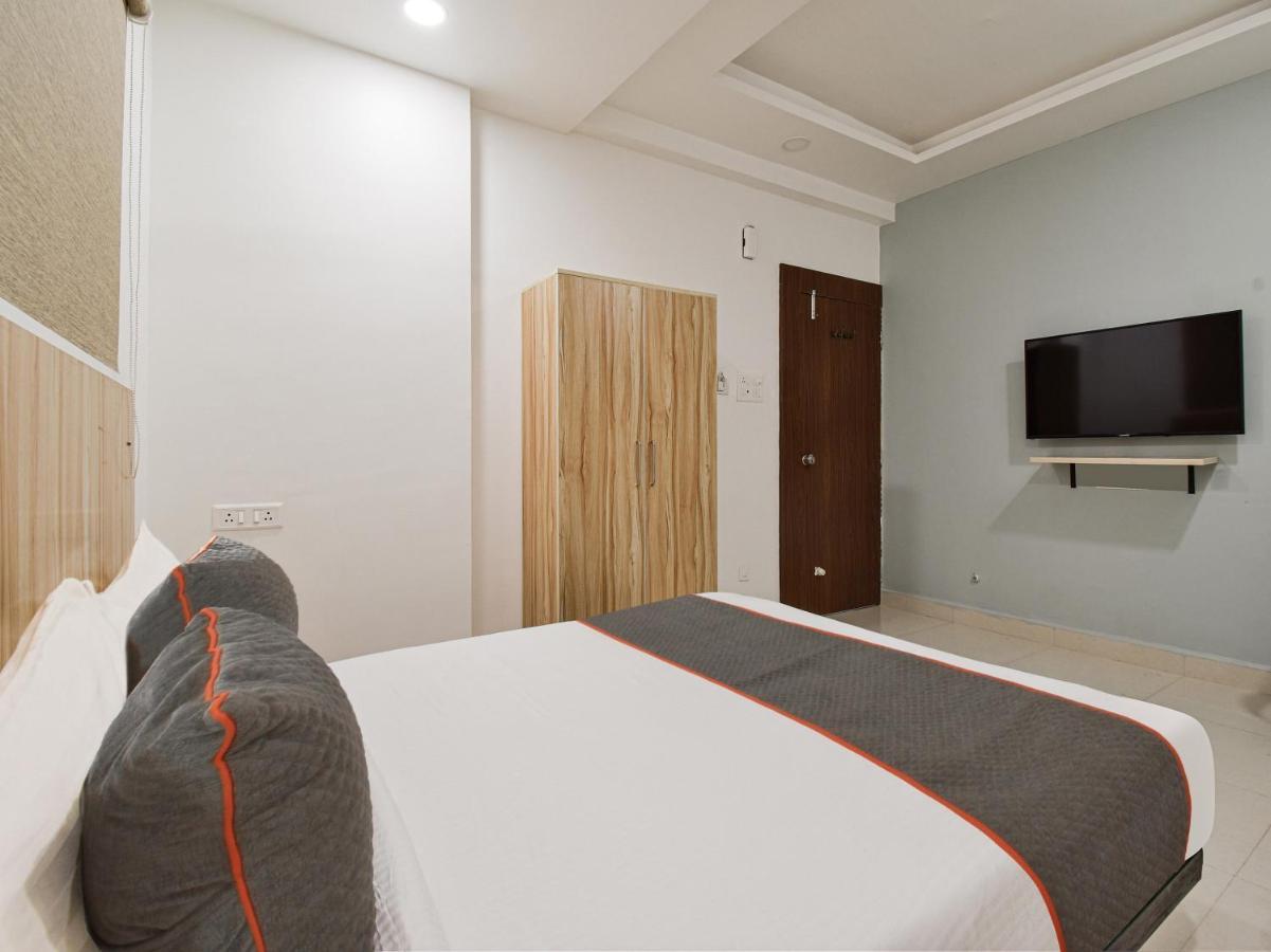 Oyo Townhouse 498 Hotel Western Nagpur Bagian luar foto